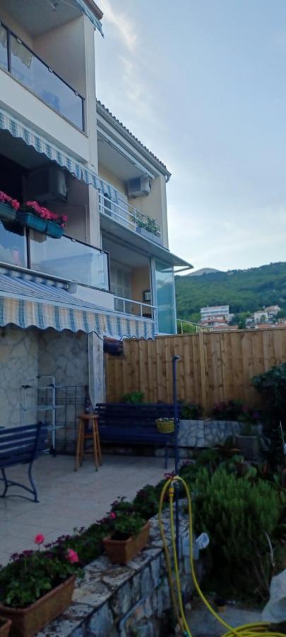 Apartment Azzurro Ичичи Экстерьер фото